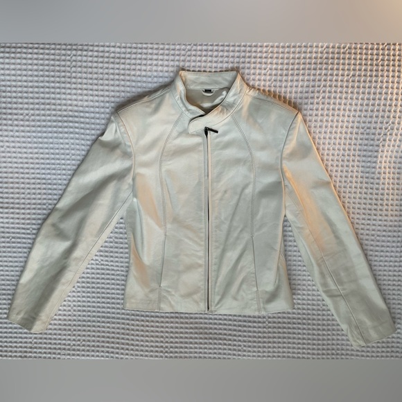 White Leather Jacket by Kasper. Size Medium - Picture 2 of 6